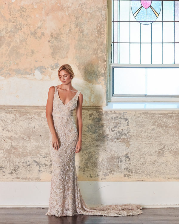 PRETTY IN LOVE | DUSTY PINK