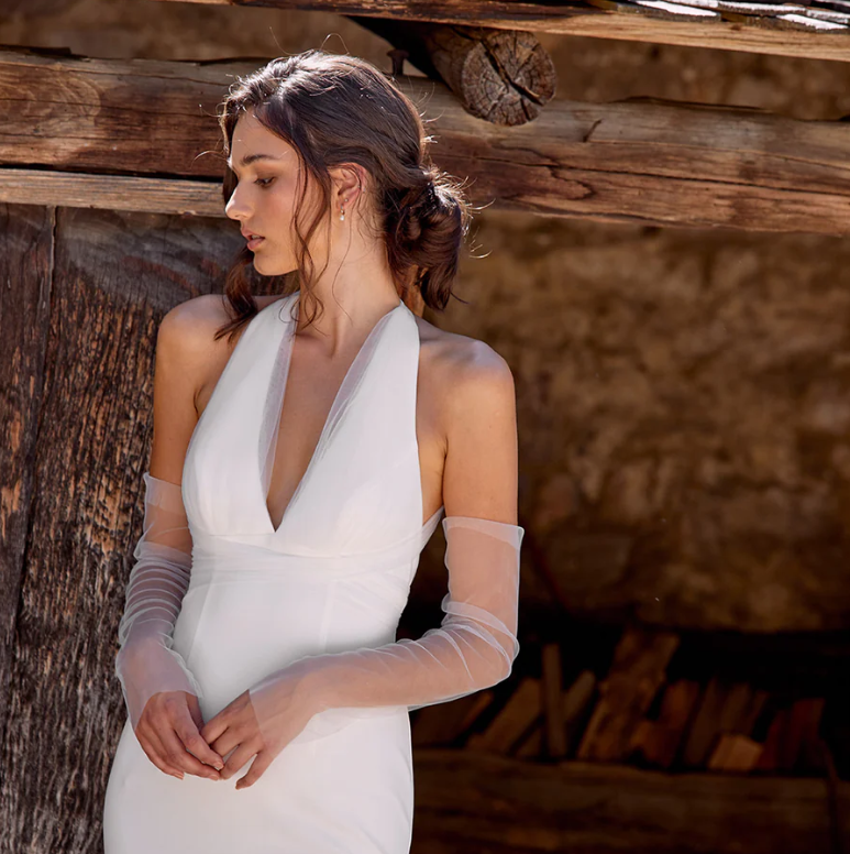 Essential Bridal Accessories Checklist: Don't Forget These Details! Riva Bridal Essential Bridal Accessories Checklist: Don't Forget These Details! Riva Bridal